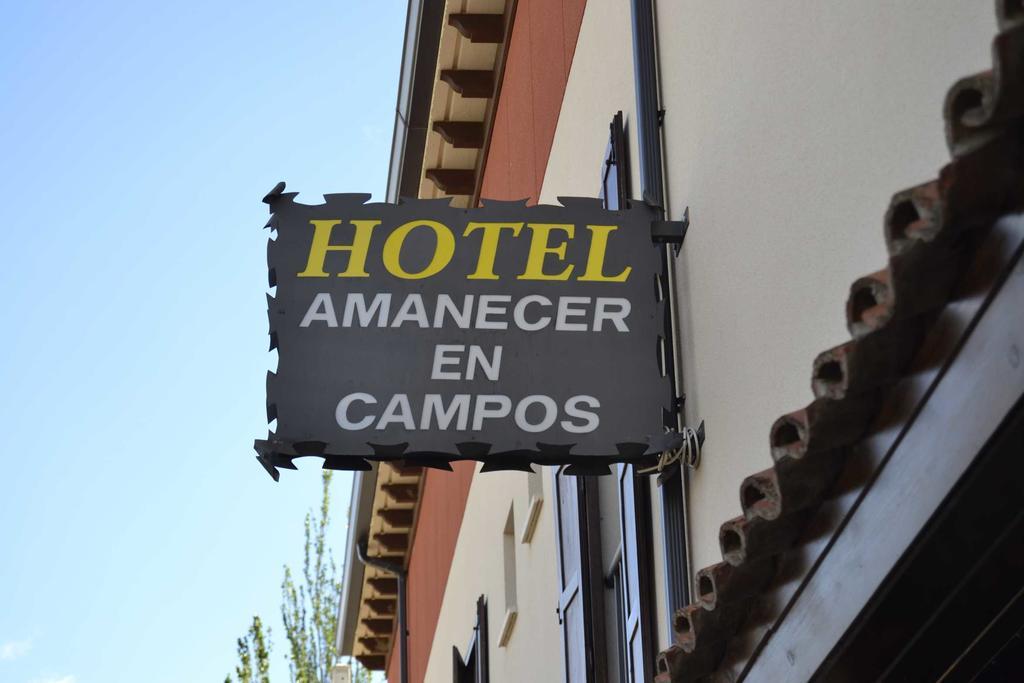 Amanecer En Campos Hotel Poblacion De Campos Luaran gambar